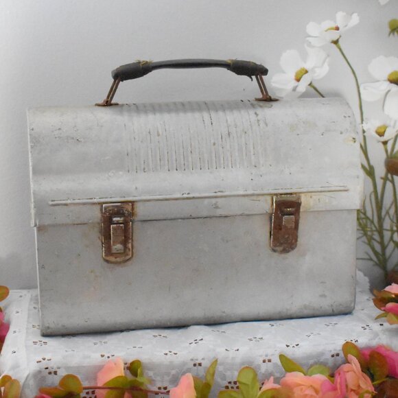 Vintage Antique 1950s Silver Dome Top Metal Miner Workmans Lunchbox Case - Picture 16 of 16